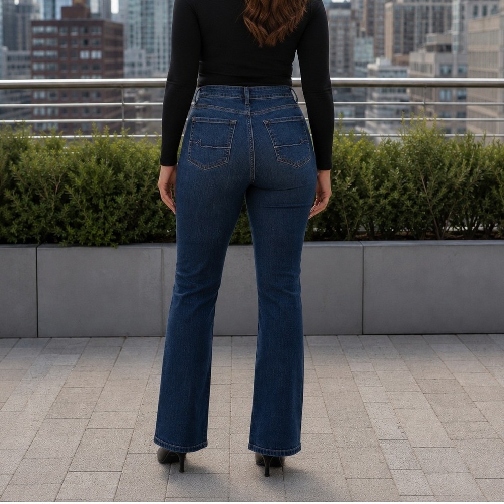 Maurices Womens Bootcut Jeans Dark Wash Denim Size 10 Reg Stretch Classic Fit‎